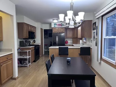 Dining - 1090 Cabot, Flint, MI 48532 photo 1 of 1