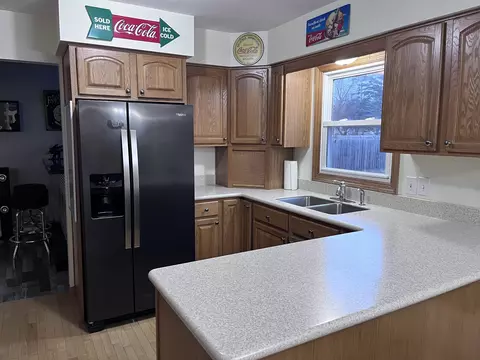 Kitchen - 1090 Cabot, Flint, MI 48532 photo 2 of 3