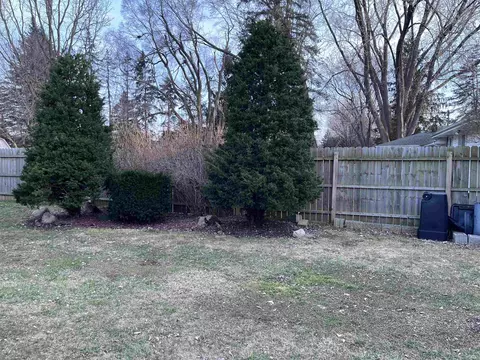 Exterior - 1090 Cabot, Flint, MI 48532 photo 2 of 4