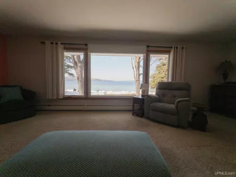 Bedroom - 1632 Sand Pt, Munising, MI 49862 photo 6 of 6