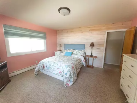 Bedroom - 1632 Sand Pt, Munising, MI 49862 photo 3 of 6