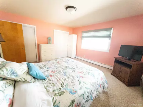 Bedroom - 1632 Sand Pt, Munising, MI 49862 photo 2 of 6