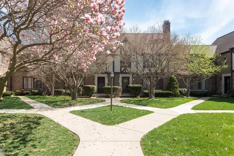 482 Saint Clair, Grosse Pointe, MI 48230