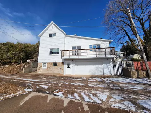 715 W W Rdg, Marquette, MI 49855