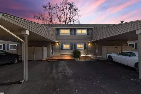 755 Kirts Blvd, Troy, MI 48084