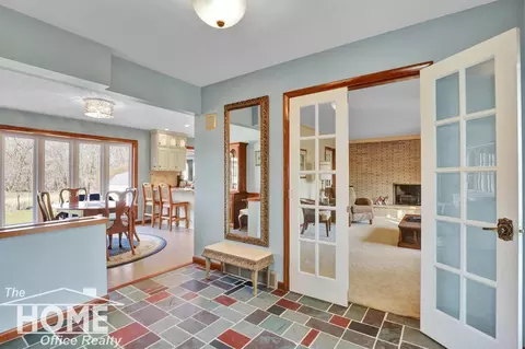 Entry Way - 820 Riverlane, Owosso, MI 48867 photo 1 of 2
