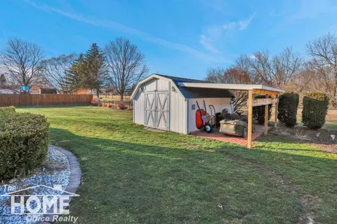 Exterior - 820 Riverlane, Owosso, MI 48867 photo 6 of 11