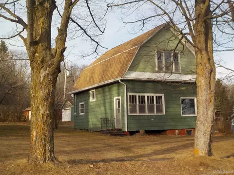 Exterior - 212 Fourth, Alpha, MI 49902 photo 4 of 9