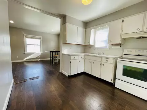 1018 Whiting, Saint Clair, MI 48079 photo 6