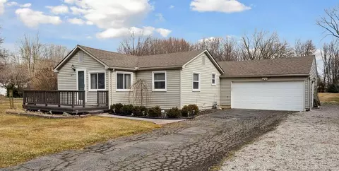 48771 Sugarbush Rd, Chesterfield, MI 48047