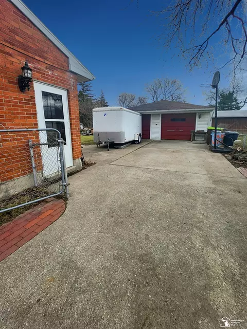 Exterior - 516 Donnalee, Monroe, MI 48162 photo 2 of 4