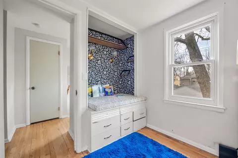 Bedroom - 2209 Hampton, Grosse Pointe Woods, MI 48236 photo 2 of 8