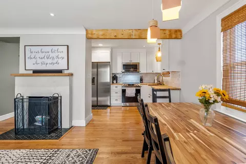 Dining - 2209 Hampton, Grosse Pointe Woods, MI 48236 photo 1 of 4