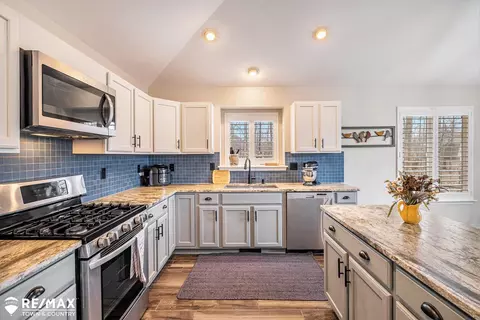 Kitchen - 8500 Devin, Davison, MI 48423 photo 1 of 3