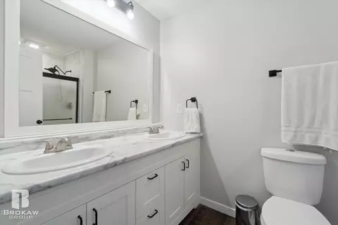 Bath - 10177 E Coldwater, Davison, MI 48423 photo 3 of 4