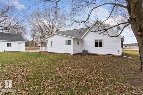 Exterior - 10177 E Coldwater, Davison, MI 48423 photo 10 of 16