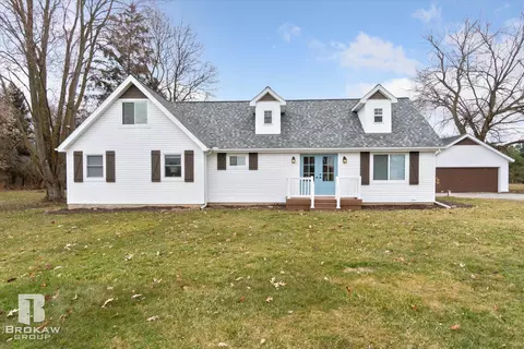 Exterior - 10177 E Coldwater, Davison, MI 48423 photo 3 of 16