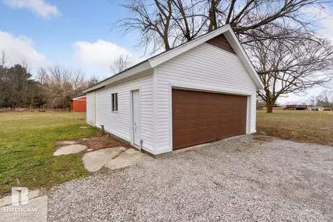 Exterior - 10177 E Coldwater, Davison, MI 48423 photo 16 of 16
