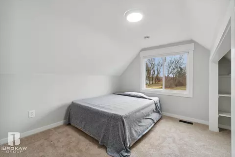 Bedroom - 10177 E Coldwater, Davison, MI 48423 photo 7 of 10