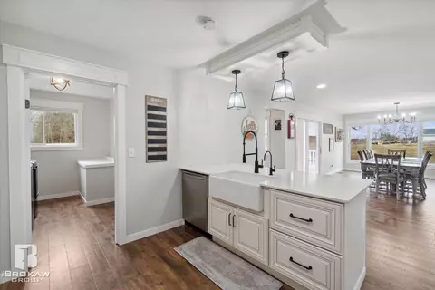 Bath - 10177 E Coldwater, Davison, MI 48423 photo 1 of 4