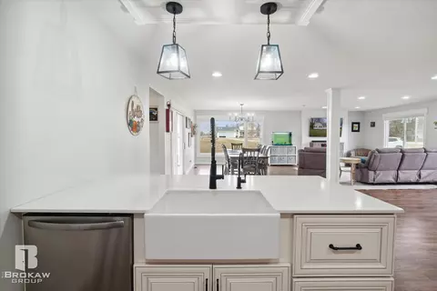 Kitchen - 10177 E Coldwater, Davison, MI 48423 photo 3 of 5