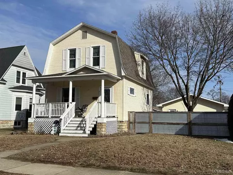 917 S 14th, Escanaba, MI 49829