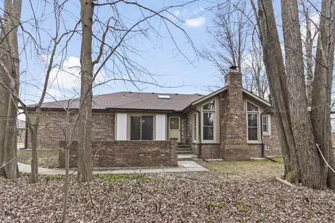 49566 Laurel Hts, Shelby Township, MI 48315