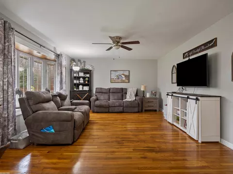 Living - 46347 Franks, Shelby Township, MI 48315 photo 1 of 4