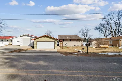 Exterior - 2810 Cherry Grv, Harrison, MI 48625 photo 8 of 9