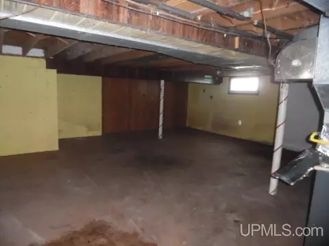 Exterior - 1708 S 8th, Escanaba, MI 49829 photo 2 of 2