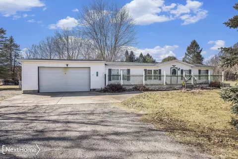 13567 Seymour, Montrose, MI 48457