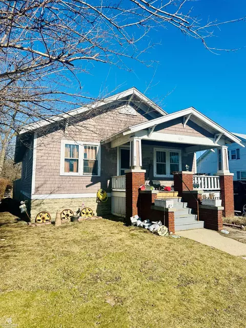 1231 Water, Port Huron, MI 48060