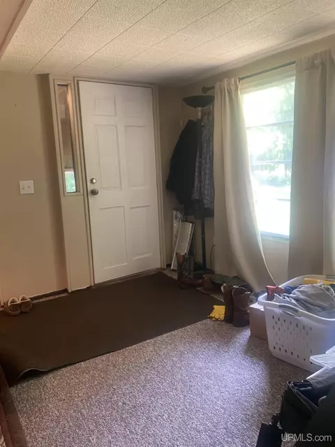 6530 Crossover, Munising, MI 49862 photo 10