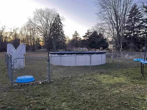 Exterior - 1129 Mill St, Algonac, MI 48001 photo 12 of 15