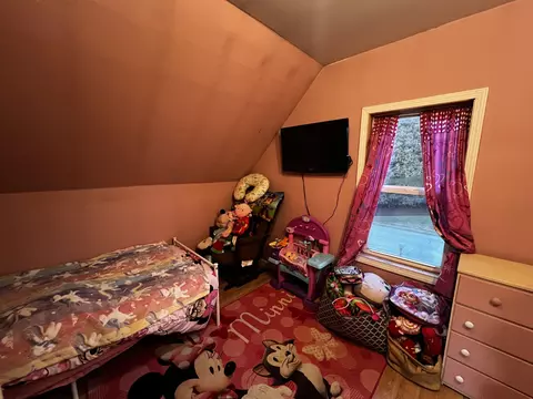 Bedroom - 1129 Mill St, Algonac, MI 48001 photo 3 of 7