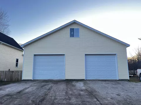 Exterior - 1129 Mill St, Algonac, MI 48001 photo 3 of 15