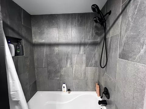 Bath - 1129 Mill St, Algonac, MI 48001 photo 1 of 3
