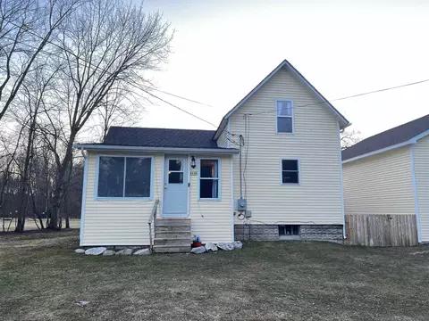 Exterior - 1129 Mill St, Algonac, MI 48001 photo 2 of 15