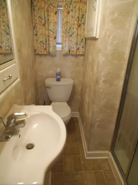 Bath - 511 Braddock, Bay City, MI 48708 photo 1 of 3