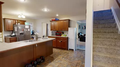 Kitchen - 1137 Mildred, Flushing, MI 48433 photo 5 of 5