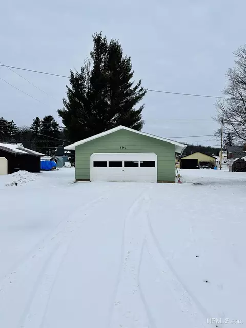 990 School, Ishpeming, MI 49849 photo 20