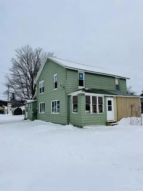 990 School, Ishpeming, MI 49849 photo 19
