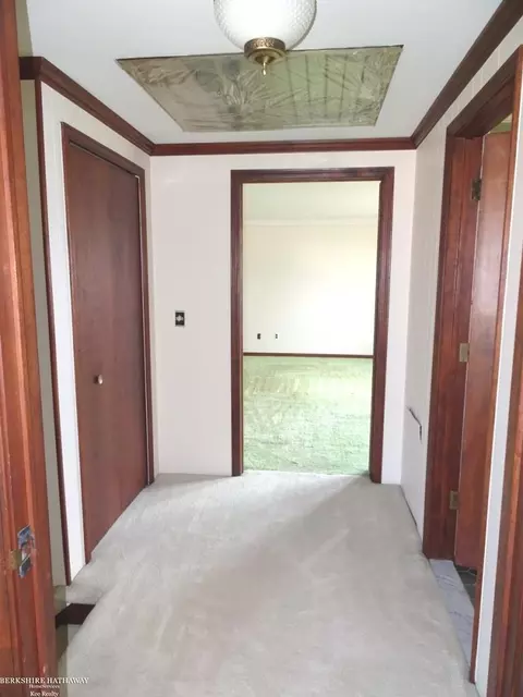 Bedroom - 18247 Stephens, Eastpointe, MI 48021 photo 1 of 3