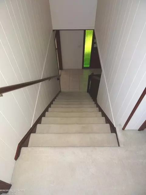 Entry Way - 18247 Stephens, Eastpointe, MI 48021 photo 1 of 2