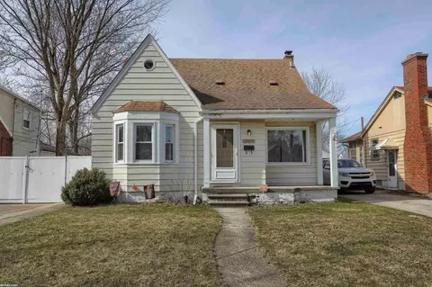 22839 Oakwood, Eastpointe, MI 48021