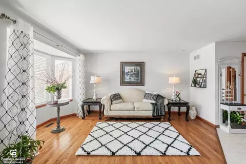 Living - 51539 Ace, Macomb, MI 48042 photo 2 of 9
