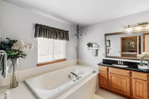 Bath - 51539 Ace, Macomb, MI 48042 photo 2 of 6