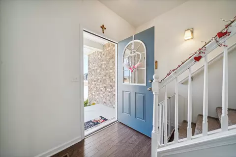 Entry Way - 51177 Maple Leaf, Macomb, MI 48042 photo 1 of 3