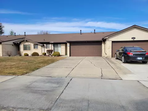 31965 Mark Adam Lange, Warren, MI 48093