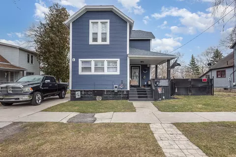 714 N Dewitt, Bay City, MI 48706
